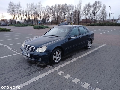 Mercedes-Benz Klasa C 180 T Kompr Classic