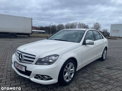 Mercedes-Benz Klasa C 200 CDI BlueEff Elegance