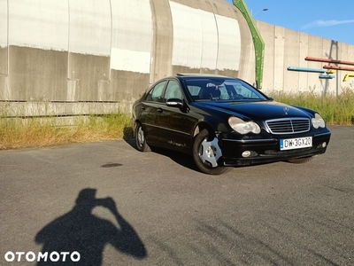 Mercedes-Benz Klasa C 200 T Kompr Avantgarde