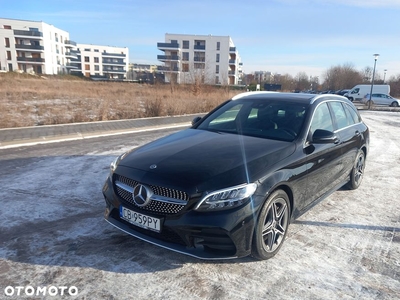 Mercedes-Benz Klasa C 300 d T 9G-TRONIC AMG Line