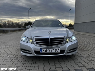 Mercedes-Benz Klasa E 200 CDI BlueEff Avantgarde