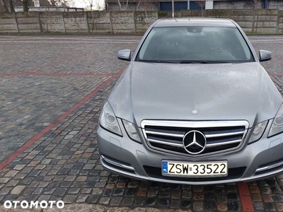 Mercedes-Benz Klasa E 220 CDI BlueEff Avantgarde