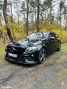 Mercedes-Benz Klasa E 220 d 4Matic T 9G-TRONIC AMG Line