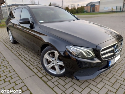 Mercedes-Benz Klasa E 220 d 9G-TRONIC