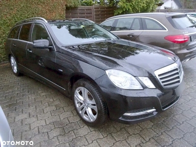 Mercedes-Benz Klasa E 250 T CDI DPF 4Matic BlueEFFICIENCY 7G-TRONIC Avantgarde