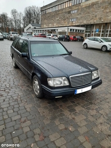 Mercedes-Benz W124 (1984-1993)