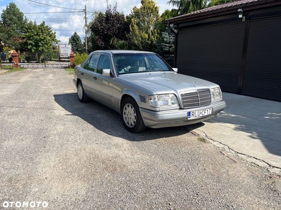 Mercedes-Benz W124 (1984-1993)