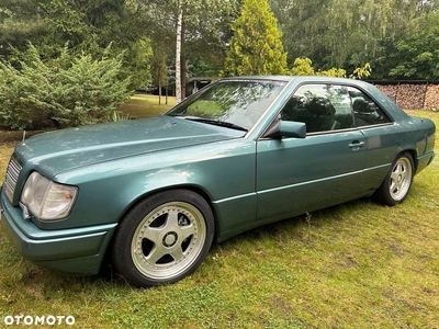 Mercedes-Benz W124 (1984-1993)