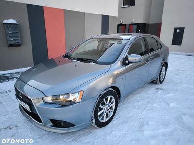 Mitsubishi Lancer 1.6 Invite