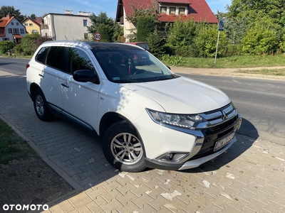 Mitsubishi Outlander 2.0 Invite + 2WD