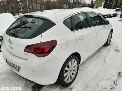 Opel Astra 1.4 Turbo Cosmo