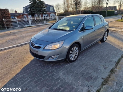 Opel Astra IV 1.4 T Cosmo