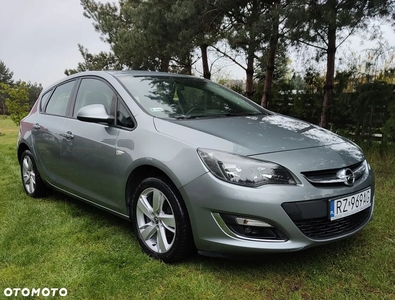 Opel Astra IV 1.4 T Active