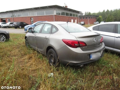 Opel Astra IV 1.4 T Business