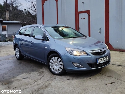 Opel Astra IV 1.4 T Cosmo