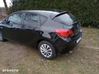 Opel Astra IV 1.4 T Cosmo