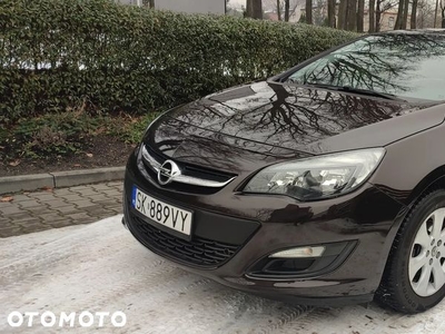 Opel Astra IV 1.4 T Cosmo EU6