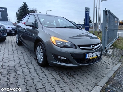 Opel Astra IV 1.4 T Executive