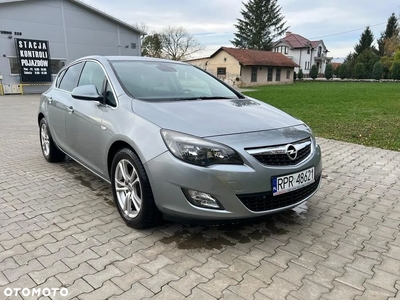 Opel Astra IV 2.0 CDTI Cosmo