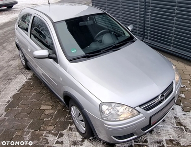 Opel Corsa 1.2 16V Cosmo