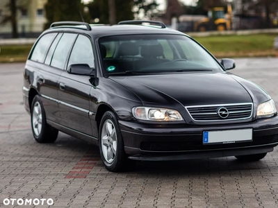 Opel Omega 2.2 Base / Club