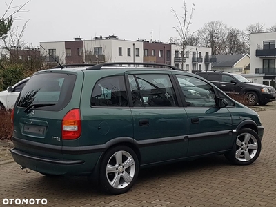 Opel Zafira 1.8 16V Elegance