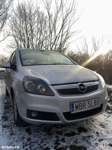 Opel Zafira 1.9 CDTI Essentia