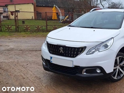 Peugeot 2008 1.2 Pure Tech Signature