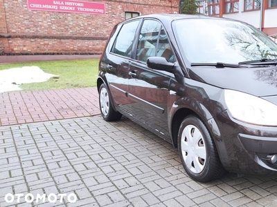 Renault Scenic 2.0 Confort Expression