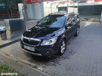 Skoda Octavia Combi 2.0 TDI DPF Scout 4x4