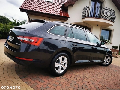 Skoda Superb Combi 1.6 TDI DSG Style