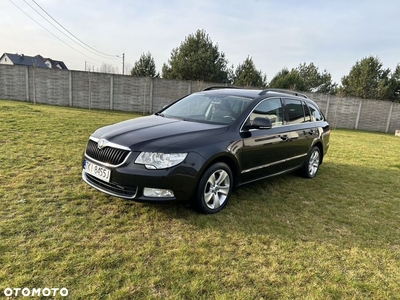 Skoda Superb Combi 2.0 TDI DSG FAMILY