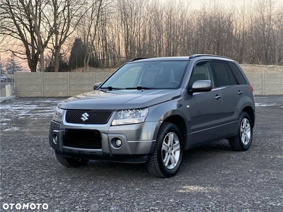 Suzuki Grand Vitara 2.0 De luxe