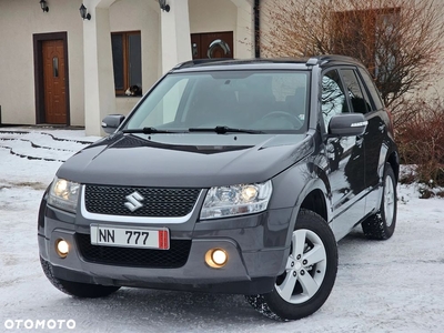 Suzuki Grand Vitara 2.4 De Luxe