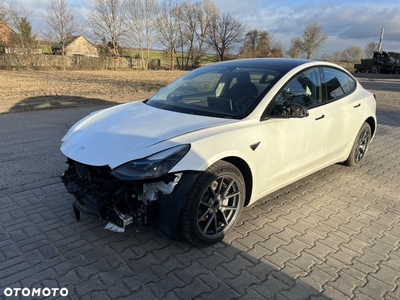 Tesla Model 3 Langstreckenbatterie Hinterradantrieb