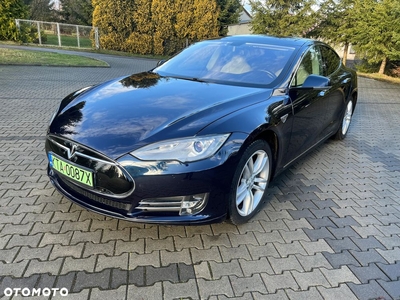 Tesla Model S Standard