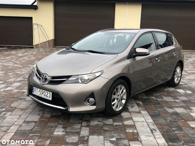 Toyota Auris 1.6 Life+