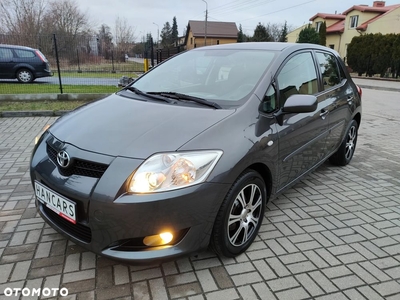 Toyota Auris 1.6 VVT-i Sol