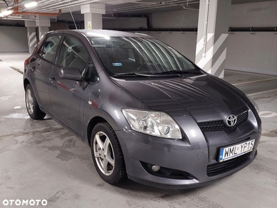 Toyota Auris 1.6 VVT-i Sol