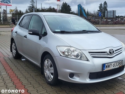 Toyota Auris 1.6 Luna