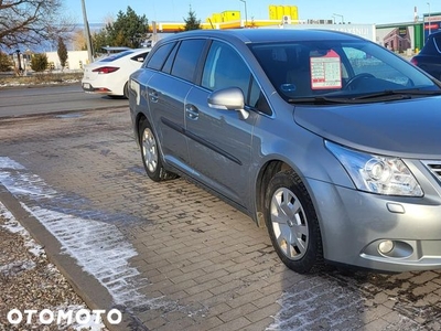 Toyota Avensis Combi 1.8 Comfort