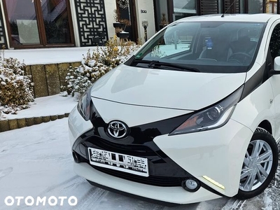 Toyota Aygo x-play Edition S+