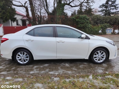 Toyota Corolla 1.6 Premium +