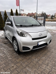 Toyota iQ