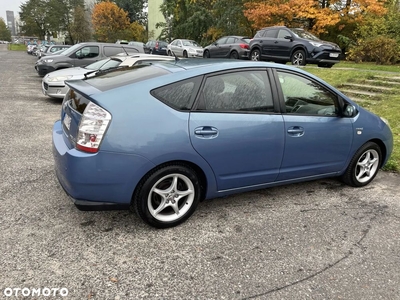 Toyota Prius (Hybrid) Sol