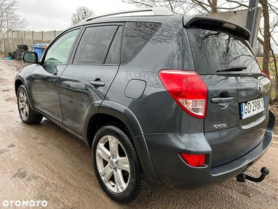 Toyota RAV4 2.2 D-4D X