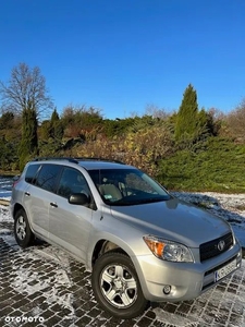 Toyota RAV4 2.4 VVT-i Base 4x2