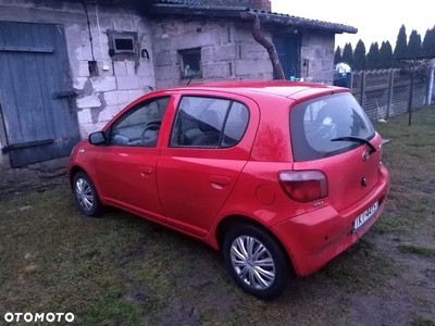 Toyota Yaris 1.0 Pak1