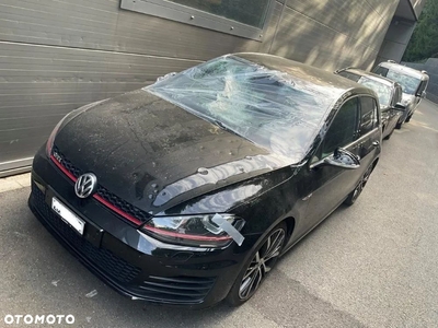 Volkswagen Golf VII 2.0 TSI BMT GTI