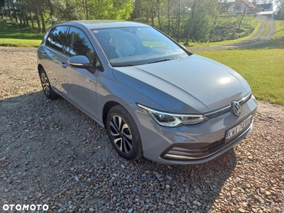 Volkswagen Golf VIII 1.0 TSI